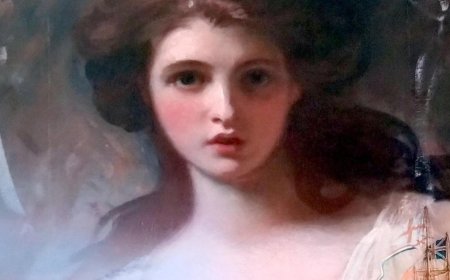 Mais Qui était Lady Hamilton qui hanterait le Théâtre de Calais ?